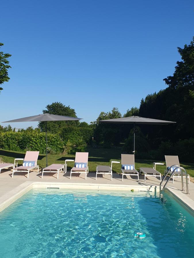 Domaine De Bourgville Monts-sur-Guesnes Kültér fotó